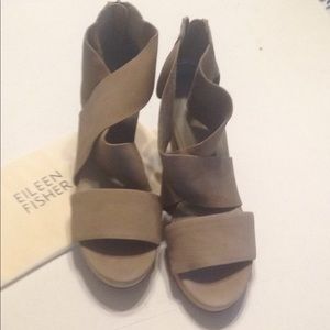 Eileen Fisher Shoe NIB Sz 9 1/2 M Nubuck Leather